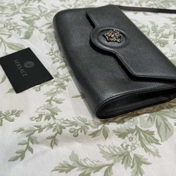 Versace bag - Picture 5 of 7